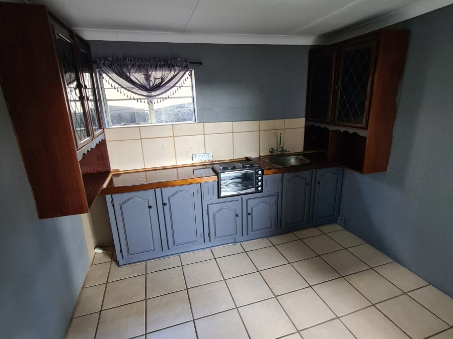 To Let 1 Bedroom Property for Rent in Miederpark North West